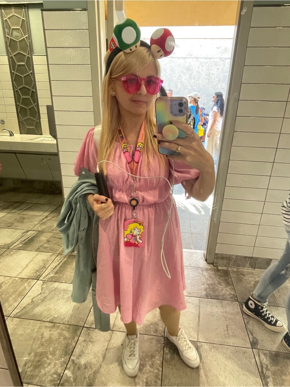 Pink Puff-Sleeve Summer Dress - Picture 5 of 5
